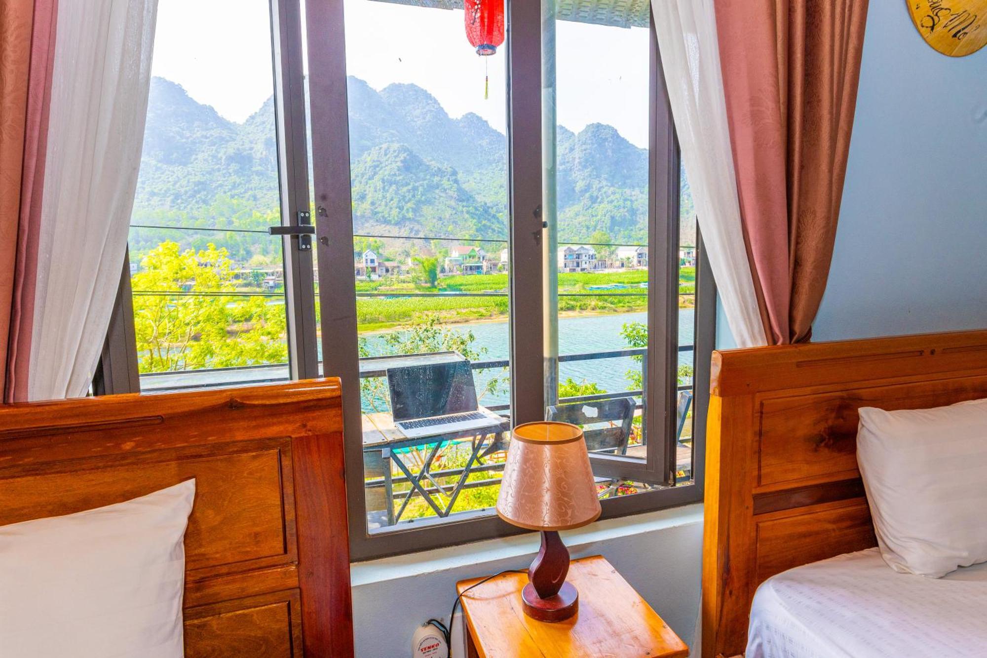 Son River Homestay ฟ็องญา ภายนอก รูปภาพ