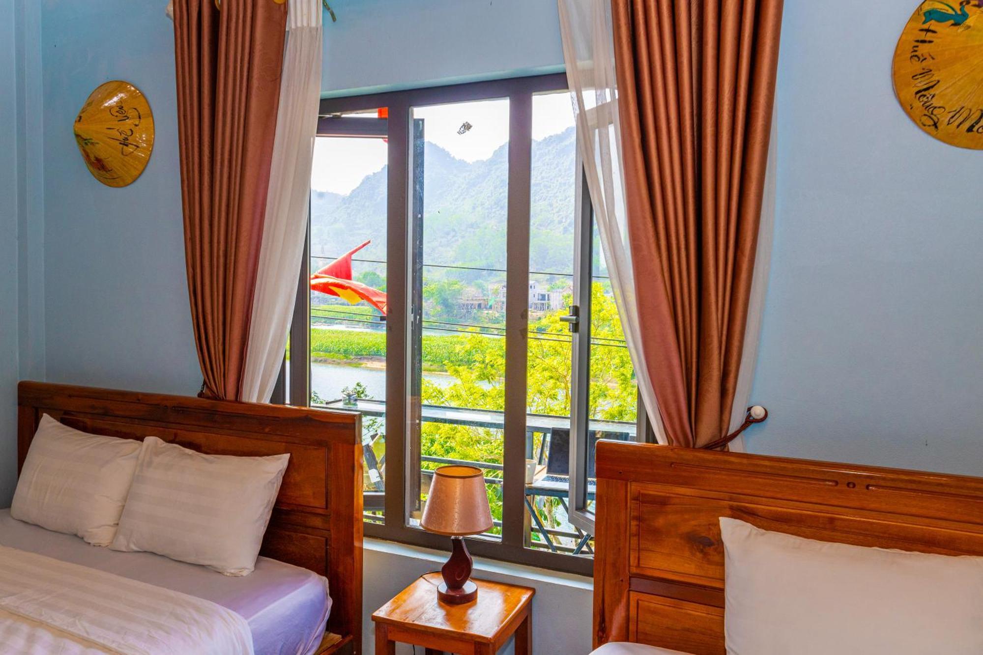 Son River Homestay ฟ็องญา ภายนอก รูปภาพ