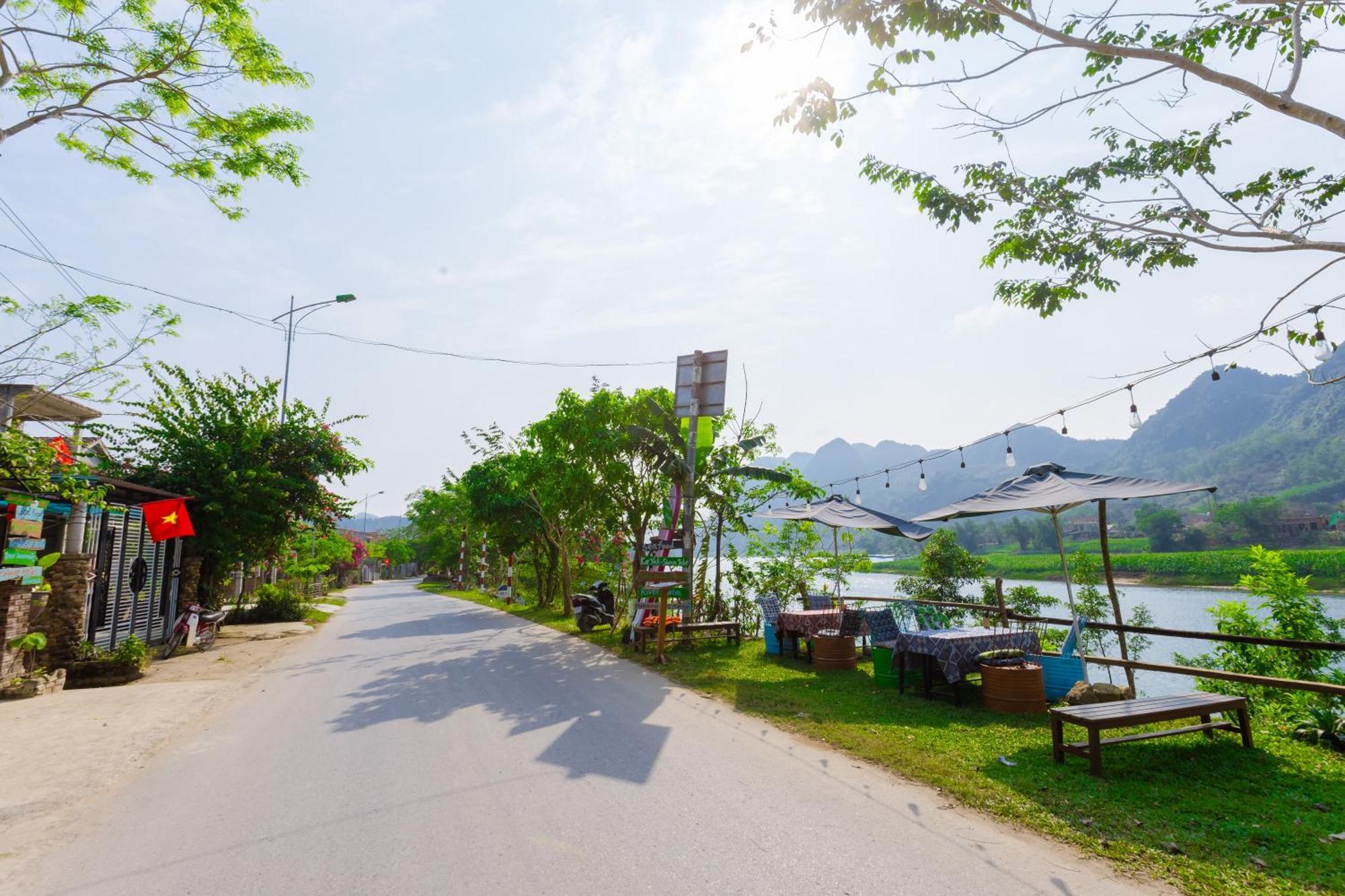 Son River Homestay ฟ็องญา ภายนอก รูปภาพ