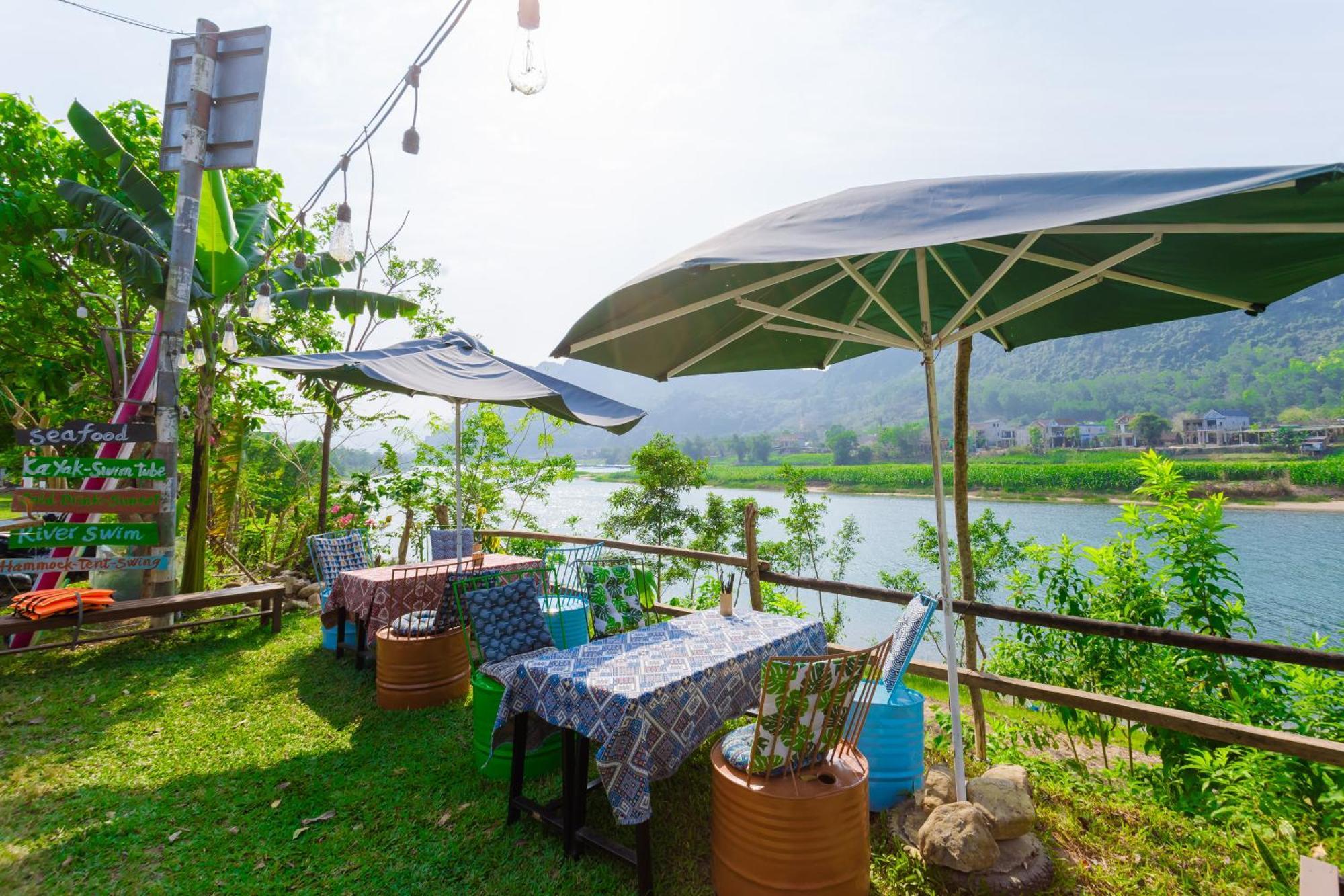 Son River Homestay ฟ็องญา ภายนอก รูปภาพ