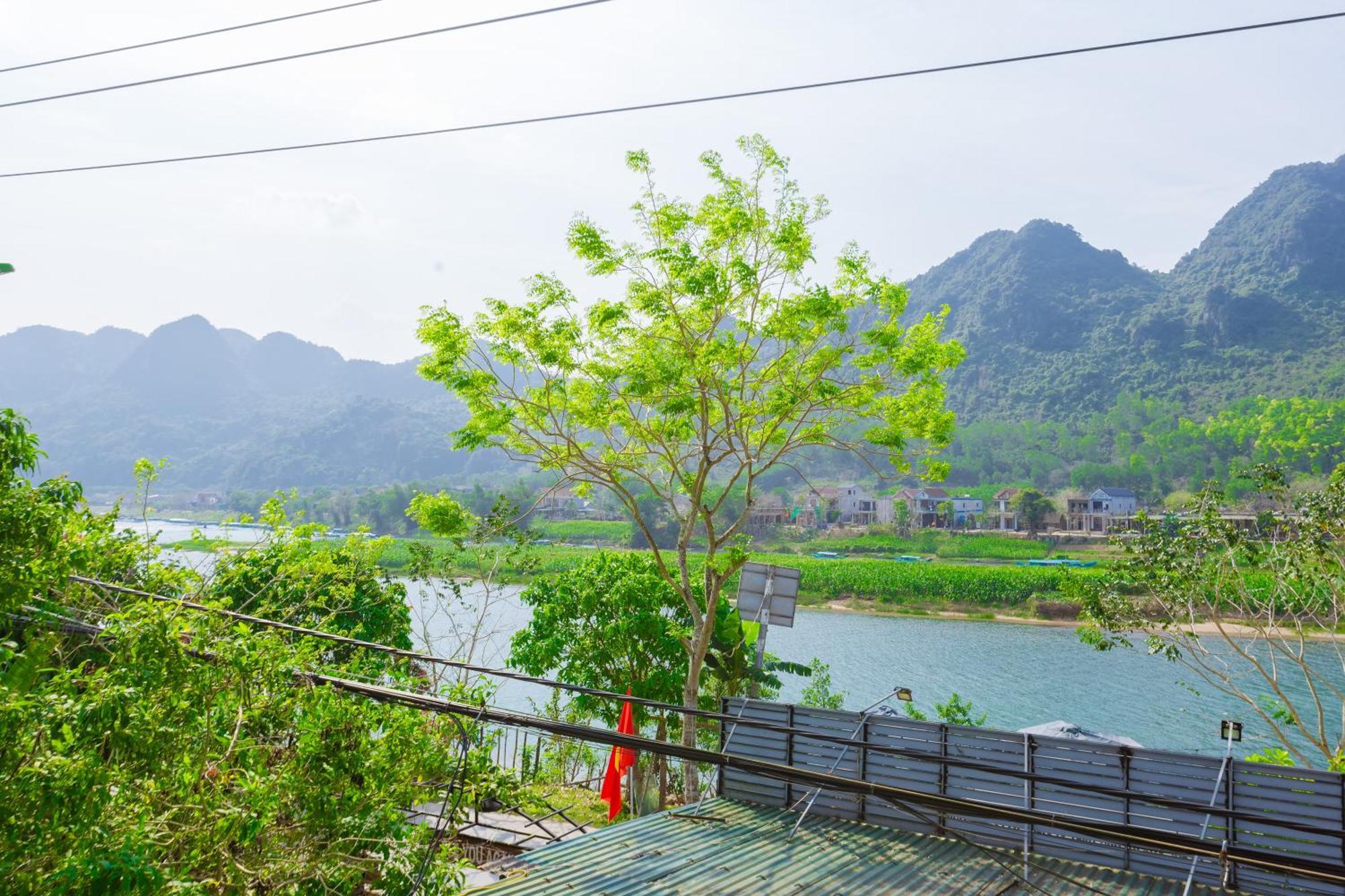 Son River Homestay ฟ็องญา ภายนอก รูปภาพ