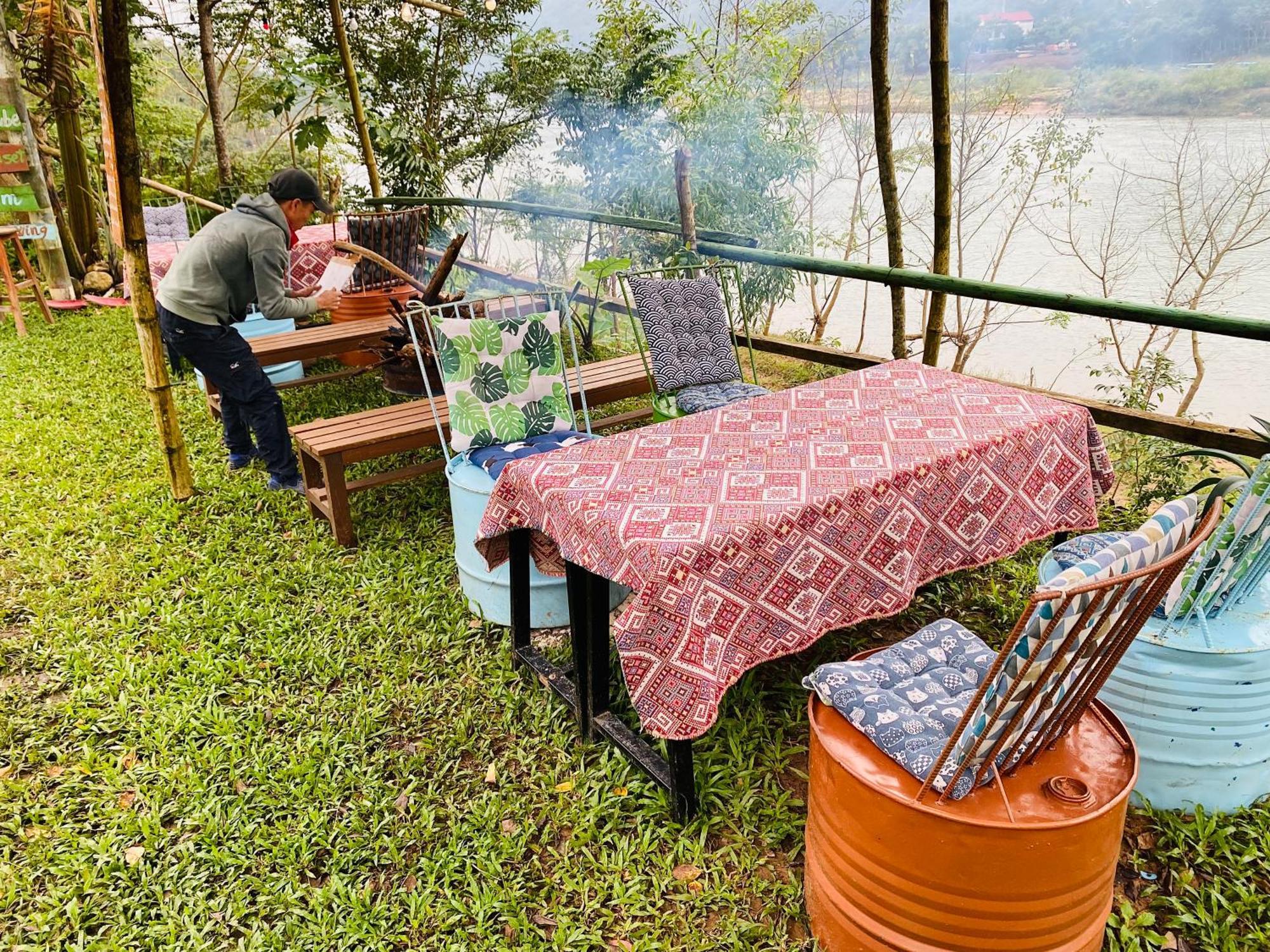 Son River Homestay ฟ็องญา ภายนอก รูปภาพ